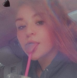 Meet your Posher, Loradae